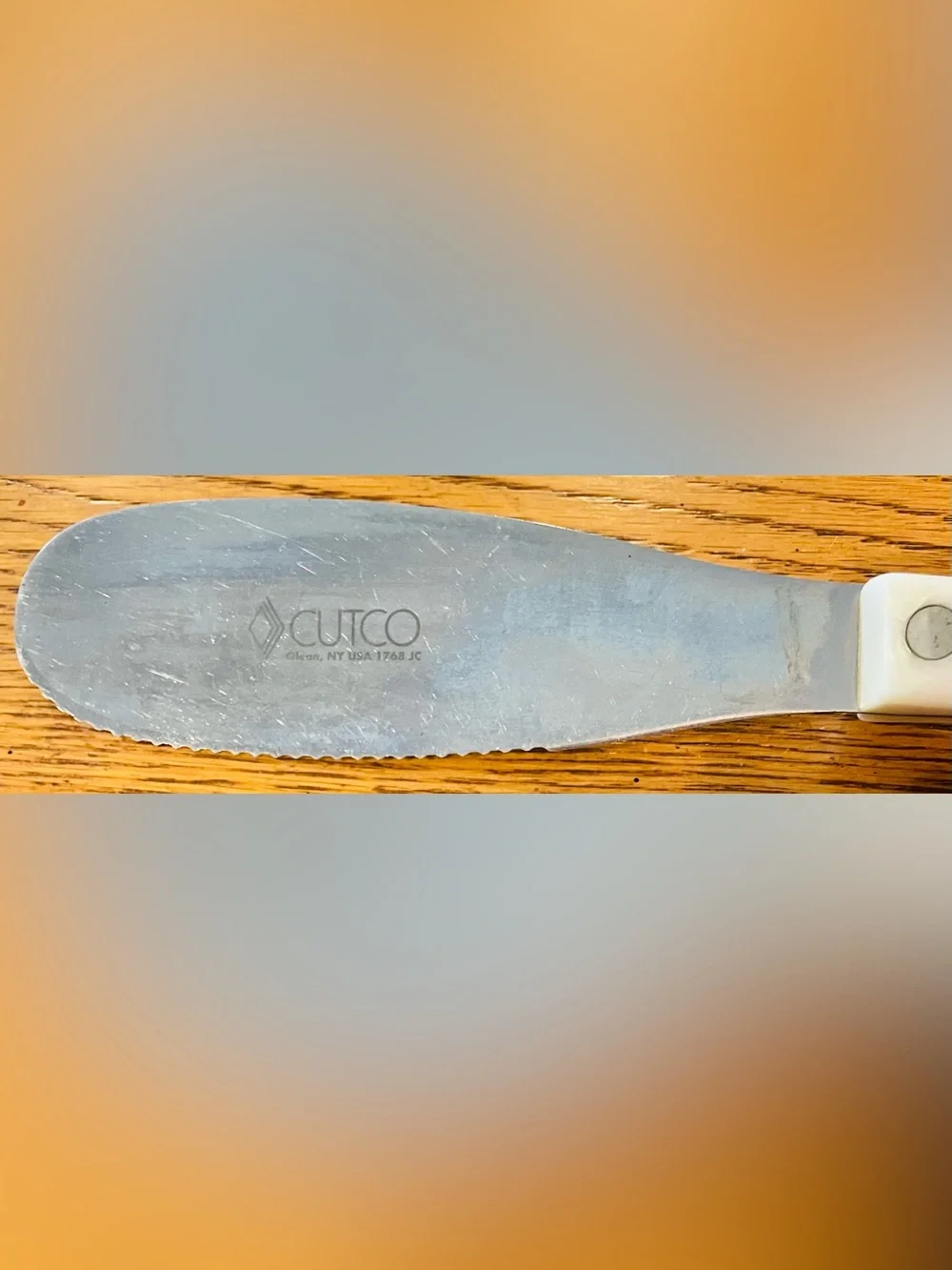 Vintage CUTCO Spatula Spreader 1768 JC, pearl white handle, length 10 inches